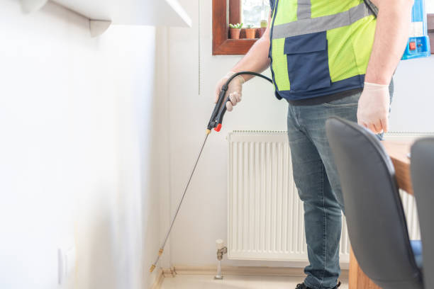Best Local Pest Control Services  in Charlotte, TN